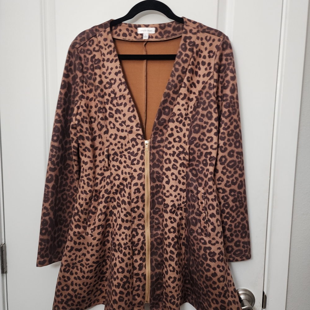 5/$30 Leopard Print Zip-Up Dress Size Large